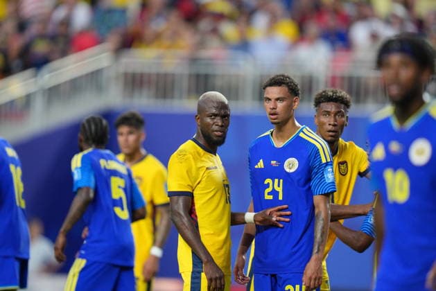 Ecuador v Curacao - FIFA World Cup, WM, Weltmeisterschaft, Fussball 2026 - Group E KANSAS CITY, UNITED STATES - JUNE 20: Enner Valencia of Ecuador in action against Deveron Fonville of Curacao in action during the 2026 FIFA World Cup First Stage Group E match between Ecuador and Curacao at Arrowhead Stadium (Kansas City Stadium) in Kansas City, Missouri, United States on June 20, 2026. Hakan Akgun Anadolu Missouri United States. Editorial use only. Please get in touch for any other usage.  Copyright: x2026xAnadoluxHakanxAkgunx