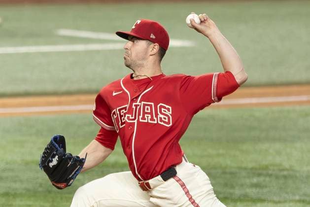 June 20, 2026, Arlington, Texas, USA: Texas Rangers pitcher MACKENZIE GORE (1) during a MLB, Baseball Herren, USA game between the San Diego Padres and Texas Rangers at Globe Life Field. San Diego wins in extra innings 6-4. Arlington USA - ZUMAf180 20260620_zsp_f180_016 Copyright: xMarkxFannx