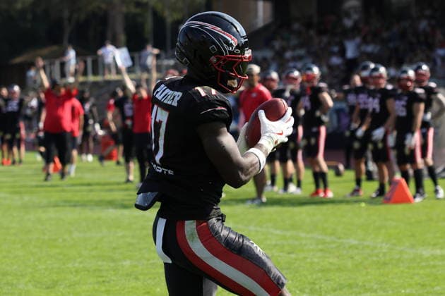 Daniel Pedro (Düsseldorf Panther, 17) runs for a Touchdown, Düsseldorf Panther vs Braunschweig Lions, American Football, GFL, German Football League, Season 2026, Week 7, 20.06.2026, Photo: Foot Bowl Klaus Sack Düsseldorf Stadion VfL Benrath Deutschland Copyright: xFootxBowl KlausxSackx
