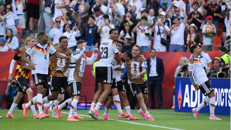 June 20, 2026, Toronto, Ontario, Canada: Team Germany players embrace Deniz Undav ( 26) of Germany after his late goal during the 2026 FIFA World Cup, WM, Weltmeisterschaft, Fussball game between Germany and CÃ te d Ivoire at Toronto Stadium. Toronto Canada - ZUMAv136 20260620_zsp_v136_047 Copyright: xJeffxVoganx
