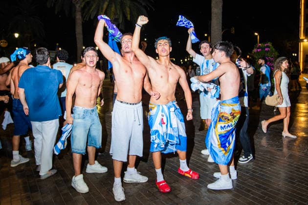 Malaga fans celebrate promotion to Spanish first division Supporters of Malaga Football Club celebrate their team s promotion to Spain s top tier, the Primera Division of La Liga. The team beat their Andalusian rivals UD Almeria 2-1 in the play off final on 20 June 2026., Credit:Konstantin Sergeyev Avalon Spain, Andalusia, Malaga  Copyright: xKonstantinxSergeyevx xAvalonx 1111553825