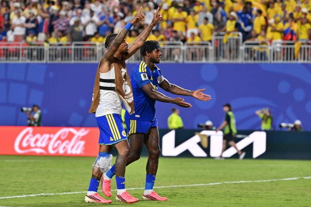 FIFA World Cup, WM, Weltmeisterschaft, Fussball 2026 - Group E - Ecuador vs Curacao Players of Curacao greet supporters after the FIFA World Cup 2026 group stage match Ecuador against Curacao, in Kansas City, USA, 20 June 2026. KANSAS CITY United States  Copyright: xAMYxKONTRASx