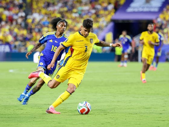 June 20, 2026: Ecuador defender Piero Hincapie (3) controls the ball during the World Cup match between Ecuador and Curacao at Kansas City Stadium in Kansas City, MO. CSM WORLD CUP 2026: Ecuador Vs Curacao JUN 20  - ZUMAc04_ 20260620_zma_c04_038 Copyright: xStephenxFurstx