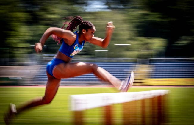 Süddeutsche Meisterschaften 2026 Aktive und Jugend U18; Koblenz, 20.06.2026 Feature: Munachi Eze (LAC Quelle Fürth) im 100m-Hürdensprint der Weiblichen Jugend U18; Süddeutsche Meisterschaften Aktive und Jugend U18 am 20.06.2026 im Stadion Oberwerth in Koblenz (Rheinland-Pfalz). *** 2026 South German Championships (Senior and U18 Youth) Koblenz, June 20, 2026 Copyright: xBEAUTIFULxSPORTS R.xSchmittx