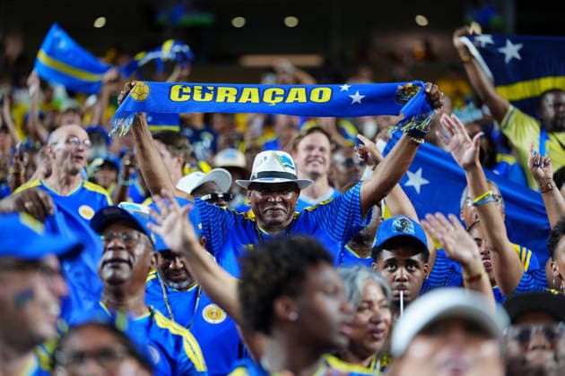 Ecuador v Curacao - FIFA World Cup, WM, Weltmeisterschaft, Fussball 2026 - Group E KANSAS CITY, UNITED STATES - JUNE 20: Fans of Curacao celebrate after the 2026 FIFA World Cup First Stage Group E match between Ecuador and Curacao at Arrowhead Stadium (Kansas City Stadium) in Kansas City, Missouri, United States on June 20, 2026. Hakan Akgun Anadolu Missouri United States. Editorial use only. Please get in touch for any other usage.  Copyright: x2026xAnadoluxHakanxAkgunx
