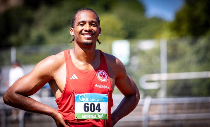 Süddeutsche Meisterschaften 2026 Aktive und Jugend U18; Koblenz, 20.06.2026 Portrait: Fred Isaac Fleurisson (Eintracht Frankfurt e.V.) kurz vor seinem 110m-Hürdenrennen bei den Männern; Süddeutsche Meisterschaften Aktive und Jugend U18 am 20.06.2026 im Stadion Oberwerth in Koblenz (Rheinland-Pfalz). *** 2026 Southern German Championships (Adults and U18 Youth) Koblenz, June 20, 2026 Copyright: xBEAUTIFULxSPORTS R.xSchmittx