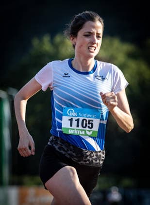 Süddeutsche Meisterschaften 2026 Aktive und Jugend U18; Koblenz, 20.06.2026 Lea Sanwald (LV Merzig) im 1500m-Rennen der Frauen; Süddeutsche Meisterschaften Aktive und Jugend U18 am 20.06.2026 im Stadion Oberwerth in Koblenz (Rheinland-Pfalz). *** 2026 Southern German Championships (Adults and U18 Youth) in Koblenz, June 20, 2026 Copyright: xBEAUTIFULxSPORTS R.xSchmittx