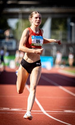 Süddeutsche Meisterschaften 2026 Aktive und Jugend U18; Koblenz, 20.06.2026 Auf der Ziellinie: Nicole Frey (LG Region Karlsruhe) im 100m-Sprint der Frauen; Süddeutsche Meisterschaften Aktive und Jugend U18 am 20.06.2026 im Stadion Oberwerth in Koblenz (Rheinland-Pfalz). *** 2026 Southern German Championships (Adults and U18 Youth) in Koblenz, June 20, 2026 Copyright: xBEAUTIFULxSPORTS R.xSchmittx
