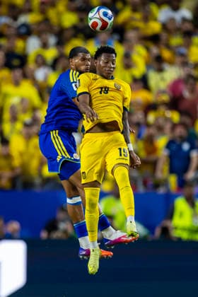 KANSAS CITY, MO - JUNE 20: Gonzalo Plata 19 of Ecuador goes up for a header during the FIFA World Cup, WM, Weltmeisterschaft, Fussball 2026 Group E match between Ecuador and Curacao on June 20, 2026 at the Kansas City Stadium in Kansas City, MO. (Photo by Nick Tre. Smith Icon Sportswire) SOCCER: JUN 20 FIFA World Cup 26 Group E - Ecuador vs Curacao EDITORIAL USE ONLY Icon2606200096