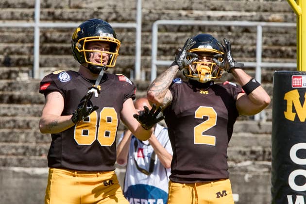 German Football League (GFL), Munich Cowboys vs Straubing Spiders, Munich Cowboys, Straubing Spiders, Jubel (celebration) 2026-06-20 in München (Städtisches Stadion an der Dantestraße (Dantestation)) Touchdown Munich Cowboys 6:0 BOCCELLA Gabriel (Munich Cowboys Wide Receiver (WR) Nr2-MUC2), REINER Sebastian (Munich Cowboys Tight End, Wide Receiver (TE, WR) Nr88-MUC88) sportworld München Städtisches Stadion an der Dant Bayern Deutschland *** German Football League (GFL), Munich Cowboys vs. Straubing Spiders, Munich Cowboys, Straubing Spiders, Celebration on June 20, 2026, at the Munich Municipal Stadium on Dantestraße, Dantestation Touchdown
