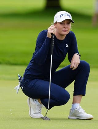 BELMONT, MI - JUNE 20: LPGA, Golf Damen player Cassie Porter putts on the 9th hole on June 20, 2026, during the third round of the LPGA Meijer LPGA Classic for Simply Give at Blythefield Country Club in Belmont, Michigan. (Photo by Brian Spurlock Icon Sportswire) GOLF: JUN 20 LPGA Meijer LPGA Classic for Simply Give EDITORIAL USE ONLY Icon26062051
