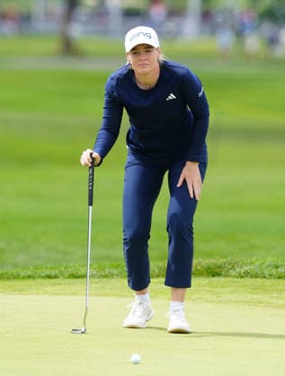 BELMONT, MI - JUNE 20: LPGA, Golf Damen player Cassie Porter putts on the 9th hole on June 20, 2026, during the third round of the LPGA Meijer LPGA Classic for Simply Give at Blythefield Country Club in Belmont, Michigan. (Photo by Brian Spurlock Icon Sportswire) GOLF: JUN 20 LPGA Meijer LPGA Classic for Simply Give EDITORIAL USE ONLY Icon26062052