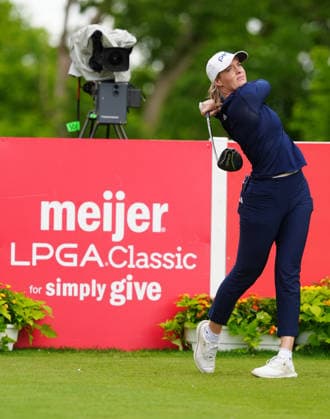 BELMONT, MI - JUNE 20: LPGA, Golf Damen player Cassie Porter plays her tee shot on the 10th hole on June 20, 2026, during the third round of the LPGA Meijer LPGA Classic for Simply Give at Blythefield Country Club in Belmont, Michigan. (Photo by Brian Spurlock Icon Sportswire) GOLF: JUN 20 LPGA Meijer LPGA Classic for Simply Give EDITORIAL USE ONLY Icon26062057