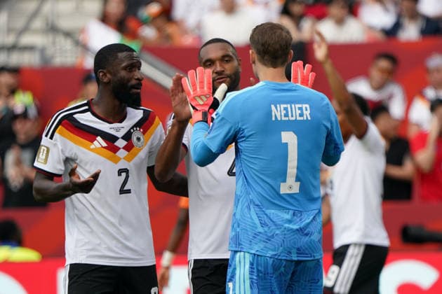 Fussball , Weltmeisterschaft 2026, FIFA WM 2026, Fussball World Cup , Canada USA, Mexico-2026, , Deutschland vs ElfenbeinKüste Germany vs Ivory Coast, Gruppenphase, Gruppen E , 20 .06.2026, Toronto Stadium Kanada, Antonio Rüdiger, Jonathan Tah Manuel Neuer Deutschland jubeln Foto Chai von der Laage FIFA regulations prohibit any use of photographs as image sequences and or quasi-video. EDITORIAL USE ONLY, *** Soccer, 2026 World Cup, FIFA World Cup 2026, Soccer World Cup, Canada, USA, Mexico 2026, , Germany vs. Ivory Coast, Group Stage, Group E, June 20, 2026, Toronto Stadium, Canada, Antonio Rüdiger, Jonathan Tah, Manuel Neuer, Germany celebrating; photo by Chai von der Laage. FIFA regulations prohibit any use of photographs as image sequences and or quasi-video. EDITORIAL USE ONLY,,detected_source_language
