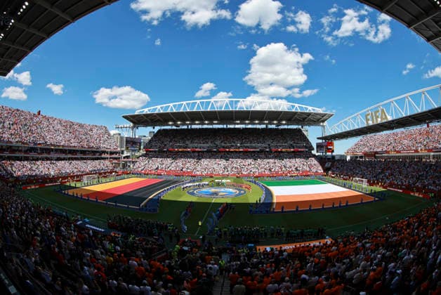 (260621) -- TORONTO, June 21, 2026 -- People stand up during the national anthems before the group E match between Germany and Cote d Ivoire at the 2026 FIFA World Cup, WM, Weltmeisterschaft, Fussball at Toronto Stadium in Toronto, Canada, on June 20, 2026. (Photo by Xinhua) (SP)CANADA-TORONTO-FOOTBALL-FIFA WORLD CUP-GROUP E-GER VS CIV YangxShu 