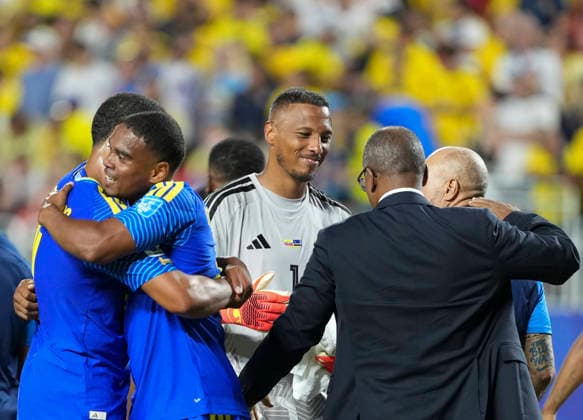 (260621) -- KANSAS CITY, June 21, 2026 -- Players of Curacao react after the group E match between Ecuador and Curacao at the FIFA World Cup, WM, Weltmeisterschaft, Fussball 2026 at Kansas City Stadium in Kansas City, the United States, June 20, 2026. ) (SP)U.S.-KANSAS CITY-FOOTBALL-FIFA WORLD CUP-GROUP E-ECU VS CUW DuxYu 
