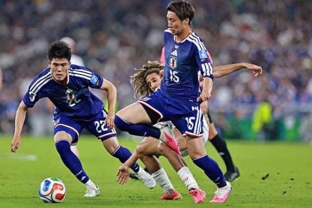June 20, 2026, Monterrey, Mexico: Hannibal Mejbri of Tunisia battles for possession ball with Daichi Kamada and Takehiro Tomiyasu of Japan during the match between Tunisia and Japan for the 2st round of the group F of the FIFA World Cup, WM, Weltmeisterschaft, Fussball 2026 at Monterrey Stadium on June 20, 2026 in Monterrey, Mexico. Photo: DiaEsportivo Monterrey Mexico - ZUMAh208 20260620_zsp_h208_034 Copyright: xHeulerxAndreyx