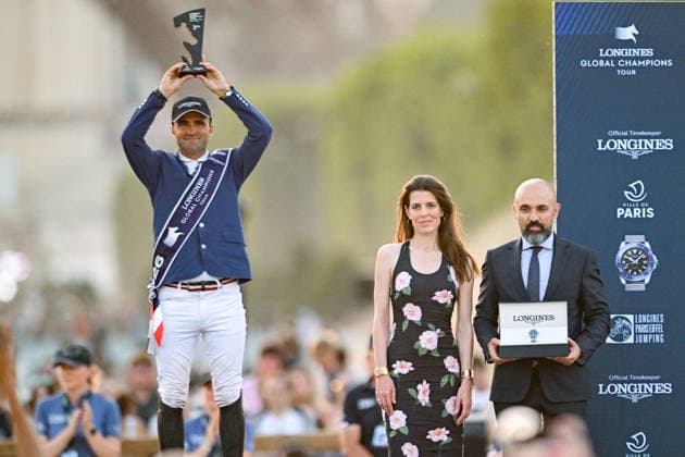 Olivier Perreau, 3rd place at GL Events Dorai dAiguilly Charlotte Casiraghi and Patrick Aoun, CEO of Longines, during the awards ceremony for the CSI5 in Paris, France,detected_source_language  Copyright: xPerusseau-Veerenx xBestimagexPerusseau-Veerenx xBestimagex Paris France  Copyright: xIMAGO BestimagexIMAGO Perusseau-Veerenx xBestimagex