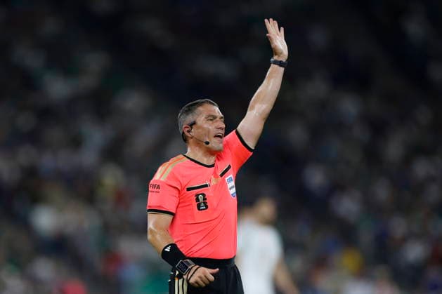 FIFA World Cup, WM, Weltmeisterschaft, Fussball 2026 - Group F - Tunisia vs. Japan Referee István Kovács reacts during the 2026 FIFA World Cup Group F soccer match between Tunisia and Japan at the at BBVA stadium in Monterrey, Mexico, 20 June 2026. Monterrey Mexico  Copyright: xSashenkaxGutiérrezx