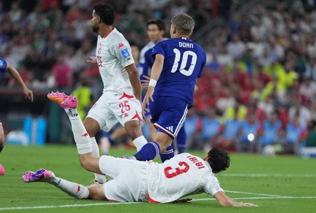 Tunisia v Japan - FIFA World Cup, WM, Weltmeisterschaft, Fussball 2026 - Group F MONTERREY, MEXICO - JUNE 20: Montassar Talbi (3) of Tunisia in action against Ritsu Doan (10) of Japan during the 2026 FIFA World Cup First Stage Group F match between Tunisia and Japan at Estadio BBVA (Monterrey Stadium) in Monterrey, Mexico on June 20, 2026. Juancho Torres Anadolu Nuevo Leon Mexico. Editorial use only. Please get in touch for any other usage.  Copyright: x2026xAnadoluxJuanchoxTorresx