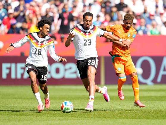 Nathaniel Brown (Deutschland, 18), Felix Nmecha (Deutschland, 23), und Amad Diallo (Elfenbeinkueste, 15) CAN, FIFA Weltmeisterschaft, Deutschland vs Elfenbeinkueste, Toronto, 20.06.2026 CAN, FIFA Weltmeisterschaft, Deutschland vs Elfenbeinkueste, Toronto, 20.06.2026 Toronto *** Nathaniel Brown (Germany), 18, Felix Nmecha (Germany), 23, and Amad Diallo (Ivory Coast), 15 CAN, FIFA World Cup, Germany vs. Ivory Coast, Toronto, June 20, 2026 CAN, FIFA World Cup, Germany vs. Ivory Coast, Toronto, June 20, 2026, Toronto,detected_source_language Copyright: xEibner-Pressefoto ScottxColemanx EP_SCN