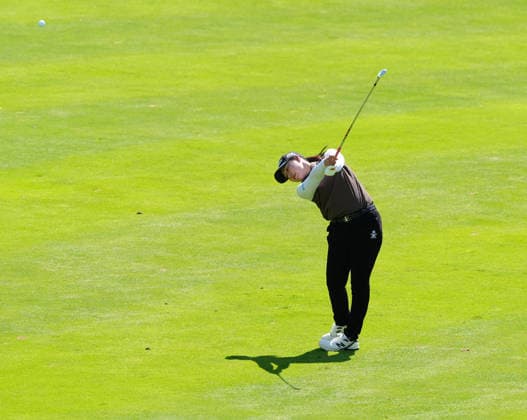BELMONT, MI - JUNE 20: LPGA, Golf Damen golfer Rio Takeda plays her second shot on the 16th hole on June 20, 2026, during the third round of the LPGA Meijer LPGA Classic for Simply Give at Blythefield Country Club in Belmont, Michigan. (Photo by Brian Spurlock Icon Sportswire) GOLF: JUN 20 LPGA Meijer LPGA Classic for Simply Give EDITORIAL USE ONLY Icon26062070