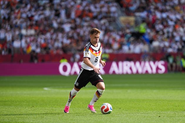 Ivory Coast vs Germany FIFA World Cup, WM, Weltmeisterschaft, Fussball Group G Match Joshua Kimmich 06 of Germany kick the ball during the 2026 FIFA World Cup Group E match between Germany and Ivory Coast at Toronto Stadium. on June 20, 2026 in Toronto, Canada. (Photo by Leonardo Ramirez Eyepix Group) Copyright: xLeonardoxRamirezx xEyepixxGroupx LR20062026-09707