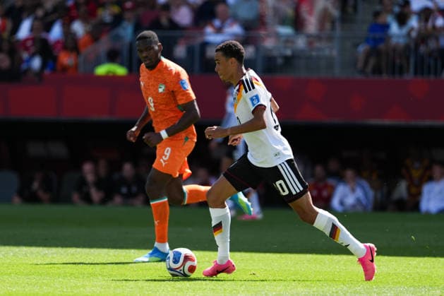 Ivory Coast vs Germany FIFA World Cup, WM, Weltmeisterschaft, Fussball Group G Match Jamal Musiala 10 of Germany drives the ball forward during the 2026 FIFA World Cup Group E match between Germany and Ivory Coast at Toronto Stadium. on June 20, 2026 in Toronto, Canada. (Photo by Leonardo Ramirez Eyepix Group) Copyright: xLeonardoxRamirezx xEyepixxGroupx LR20062026-06686