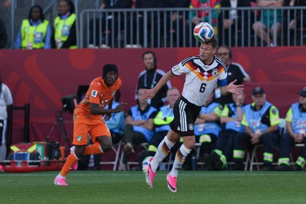 Ivory Coast vs Germany FIFA World Cup, WM, Weltmeisterschaft, Fussball Group G Match Joshua Kimmich 06 of Germany heads the ball during the 2026 FIFA World Cup Group E match between Germany and Ivory Coast at Toronto Stadium. on June 20, 2026 in Toronto, Canada. (Photo by Leonardo Ramirez Eyepix Group) Copyright: xLeonardoxRamirezx xEyepixxGroupx LR20062026-07716