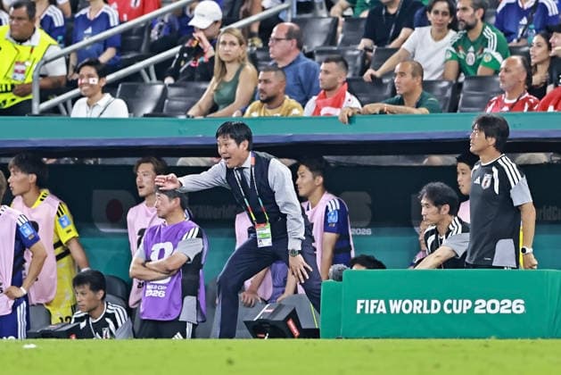 June 20, 2026, Monterrey, Mexico: Hajime Moriyasu, head coach of the Japan reacts during the match between Tunisia and Japan for the 2st round of the group F of the FIFA World Cup, WM, Weltmeisterschaft, Fussball 2026 at Monterrey Stadium on June 20, 2026 in Monterrey, Mexico. Photo: DiaEsportivo FIFA World Cup 2026, Tunisia Vs Japan, Monterrey, Mexico  - ZUMAh208 20260620_zsp_h208_049 Copyright: xHeulerxAndreyx