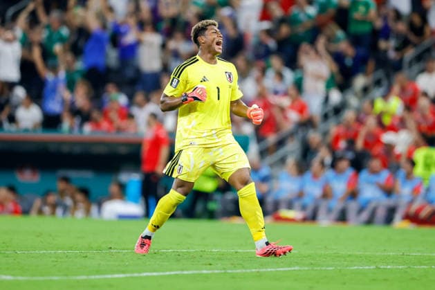 FIFA World Cup, WM, Weltmeisterschaft, Fussball 2026 TUNISIA VS JAPAN FIFA WORLD CUP 2026 TUNISIA VS JAPAN TUNISIA VS JAPAN 20062026 MONTERREY, NUEVO LEON. Action photo of Zion Suzuki of Japan (1), during Round 1 Group F game of the FIFA World Cup 2026, held at the Estadio Monterrey of Monterrey, Nuevo Leon. Foto de accion de Zion Suzuki de Japon (1) durante juego de Ronda 1 del Grupo F de la Copa del Mundo 2026 de la FIFA, celebrado en el Estadio Monterrey de Monterrey, Nuevo Leon. PHOTO BY IMAGENSHOP AGENCIA FOTOGRAFICA MONTERREY NUEVO LEON MEXICO *** FIFA WORLD CUP 2026 TUNISIA VS JAPAN FIFA WORLD CUP 2026 TUNISIA VS JAPAN TUNISIA VS JAPAN 20062026 MONTERREY, NUEVO LEON Action photo of Zion Suzuki of Japan 1 during a Round 1 Group F match of the 2026 FIFA World Cup, held at the Estadio Monterrey in Monterrey, Nuevo León Action photo of Zion Suzuki of Japan 1 during a Round 1 Group F match of the 2026 FIFA World Cup, held at the Estadio Monterrey in Monterrey, Nuevo León PHOTO BY IMAGENSHOP PHOTO AGENCY MONTERREY, NUEVO LEÓN, MEXICO,detected_source_language Copyright: xYOALIxMARTINEZx