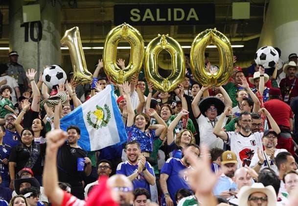 Football: 2026 World Cup Spectators cheer ahead of a World Cup Group F football match between Japan and Tunisia, the 1,000th match of the FIFA World Cup, WM, Weltmeisterschaft, Fussball at Monterrey Stadium in Guadalupe, Mexico, on June 20, 2026.  A14AA0005619587P