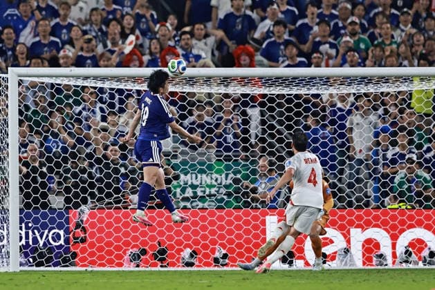 June 20, 2026, Monterrey, Mexico: Ayase Ueda of Japan scores his second goal during the match between Tunisia and Japan for the 2st round of the group F of the FIFA World Cup, WM, Weltmeisterschaft, Fussball 2026 at Monterrey Stadium on June 20, 2026 in Monterrey, Mexico. Photo: DiaEsportivo FIFA World Cup 2026, Tunisia Vs Japan, Monterrey, Mexico  - ZUMAh208 20260620_zsp_h208_051 Copyright: xHeulerxAndreyx