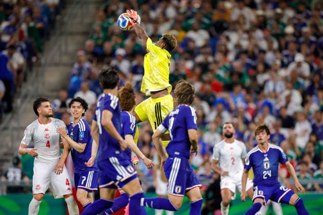 FIFA World Cup, WM, Weltmeisterschaft, Fussball 2026 TUNISIA VS JAPAN FIFA WORLD CUP 2026 TUNISIA VS JAPAN TUNISIA VS JAPAN 20062026 MONTERREY, NUEVO LEON. Action photo of Zion Suzuki goalkeeper of Japan (1), during Round 1 Group F game of the FIFA World Cup 2026, held at the Estadio Monterrey of Monterrey, Nuevo Leon. Foto de accion de Zion Suzuki arquero de Japon (1) durante juego de Ronda 1 del Grupo F de la Copa del Mundo 2026 de la FIFA, celebrado en el Estadio Monterrey de Monterrey, Nuevo Leon. PHOTO BY IMAGENSHOP AGENCIA FOTOGRAFICA MONTERREY NUEVO LEON MEXICO *** FIFA WORLD CUP 2026 TUNISIA VS JAPAN FIFA WORLD CUP 2026 TUNISIA VS JAPAN TUNISIA VS JAPAN 20062026 MONTERREY, NUEVO LEON Action photo of Zion Suzuki, goalkeeper for Japan 1, during a Round 1 Group F match of the 2026 FIFA World Cup, held at the Estadio Monterrey in Monterrey, Nuevo León Action photo of Zion Suzuki, goalkeeper for Japan 1, during a Round 1 Group F match of the 2026 FIFA World Cup, held at the Estadio Monterrey in Monterrey, Nuevo León PHOTO BY IMAGENSHOP PHOTO AGENCY MONTERREY, NUEVO LEÓN, MEXICO,detected_source_language Copyright: xYOALIxMARTINEZx