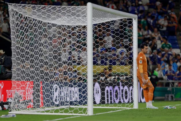 June 21, 2026, Guadalupe, Nuevo Leon, Mexico: A. Dahmen of Tunisia reacts to a play against Japan, during the match between Tunisia and Japan for the 2nd round of the group F of the FIFA World Cup, WM, Weltmeisterschaft, Fussball 2026, at Monterrey Stadium. Guadalupe Mexico - ZUMAo125 20260621_zip_o125_001 Copyright: xAntonioxOjedax