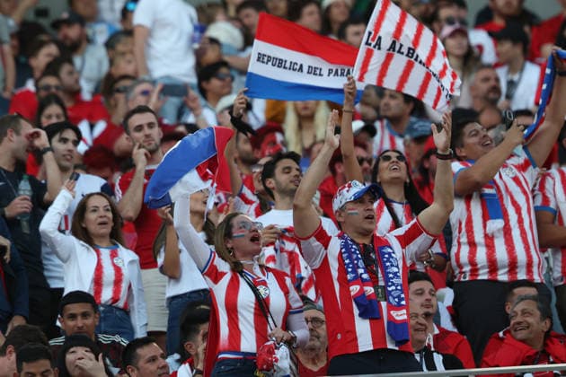 Turkiye v Paraguay: Group D - FIFA World Cup, WM, Weltmeisterschaft, Fussball 2026 Paraguay fans arrive before the FIFA World Cup 2026 Group D match between Turkiye and Paraguay at San Francisco Bay Area Stadium in Santa Clara, California, on June 19, 2026. San Francisco Jordan  Copyright: xAmeenxAhmedx originalFilename:alameen-notitle260620_npH4Q.jpg