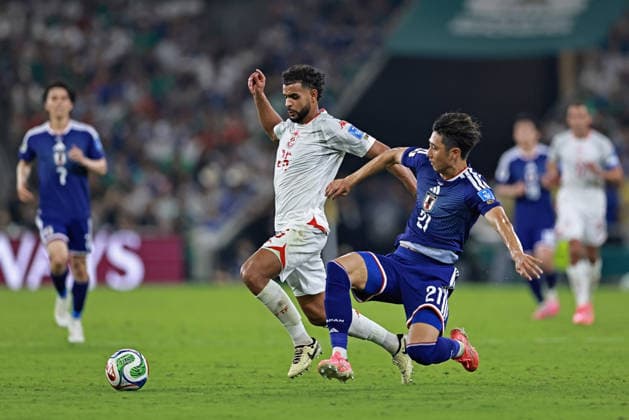 June 20, 2026, Monterrey, Mexico: Anis Ben Slimane of Tunisia battles for possession ball with Hiroki Ito of Japan during the match between Tunisia and Japan for the 2st round of the group F of the FIFA World Cup, WM, Weltmeisterschaft, Fussball 2026 at Monterrey Stadium on June 20, 2026 in Monterrey, Mexico. Photo: DiaEsportivo Monterrey Mexico - ZUMAh208 20260620_zsp_h208_063 Copyright: xHeulerxAndreyx