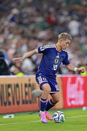 June 20, 2026, Monterrey, Mexico: Ritsu Doan of Japan controls the ball during the match between Tunisia and Japan for the 2st round of the group F of the FIFA World Cup, WM, Weltmeisterschaft, Fussball 2026 at Monterrey Stadium on June 20, 2026 in Monterrey, Mexico. Photo: DiaEsportivo Monterrey Mexico - ZUMAh208 20260620_zsp_h208_080 Copyright: xHeulerxAndreyx