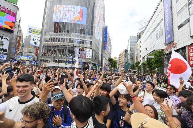 Japan-Tunisia World Cup match draws fans to Tokyo s Shibuya District TOKYO, JAPAN - JUNE 21: Football fans celebrate the victory of Japan team over Tunisia in public areas of Tokyo s Shibuya district, Japan on June 21, 2026, after the FIFA World Cup, WM, Weltmeisterschaft, Fussball 2026 Group F match between Japan and Tunisia being played in Monterrey, Mexico. The match is considered crucial for both teams hopes of advancing to the knockout stage of the tournament. David Mareuil Anadolu Tokyo Japan. Editorial use only. Please get in touch for any other usage.  Copyright: x2026xAnadoluxDavidxMareuilx