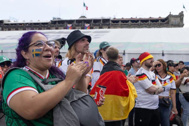Germany Vs Ivory Coast Fan Fest At The Zocalo In Mexico City Supporters and fans of various nationalities watch the 2026 FIFA World Cup, WM, Weltmeisterschaft, Fussball match between Germany and Ivory Coast at the Fan Fest set up in the Zocalo in Mexico City, Mexico, on June 20, 2026. Attendees celebrate Germany s 2-1 victory in the Group E match while participating in activities organized for fans throughout the tournament. Mexico City Mexico  Copyright: xCristianxLeyvax originalFilename:leyva-notitle260620_npuKi.jpg