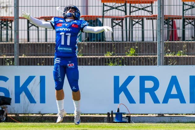 Touchdown-Jubel von Elias Kraljevic (Allgaeu Comets, WR, 11) GER, Pforzheim Wilddogs vs Allgaeu Comets, American Football, GFL, Saison 2026, Week 07, 20.06.2026, GER, Pforzheim Wilddogs vs Allgaeu Comets, American Football, GFL, Saison 2026, Week 07, 20.06.2026, Pforzheim *** Touchdown celebration by Elias Kraljevic, Allgäu Comets, WR, 11 GER, Pforzheim Wilddogs vs. Allgäu Comets, American football, GFL, 2026 season, Week 07, June 20, 2026, GER, Pforzheim Wilddogs vs. Allgäu Comets, American football, GFL, 2026 season, Week 07, June 20, 2026, Pforzheim,detected_source_language Copyright: xEibner-Pressefoto FlorianxWolfx EP_FWF
