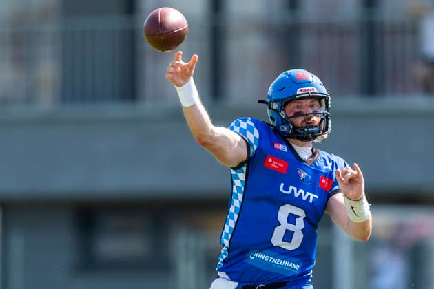 Wurf von Brad Jones (Allgaeu Comets, QB, 8) GER, Pforzheim Wilddogs vs Allgaeu Comets, American Football, GFL, Saison 2026, Week 07, 20.06.2026, GER, Pforzheim Wilddogs vs Allgaeu Comets, American Football, GFL, Saison 2026, Week 07, 20.06.2026, Pforzheim *** Pass by Brad Jones, Allgäu Comets, QB, 8 GER, Pforzheim Wilddogs vs. Allgäu Comets, American Football, GFL, 2026 Season, Week 07, June 20, 2026, GER, Pforzheim Wilddogs vs. Allgäu Comets, American Football, GFL, 2026 Season, Week 07, June 20, 2026, Pforzheim,detected_source_language Copyright: xEibner-Pressefoto FlorianxWolfx EP_FWF