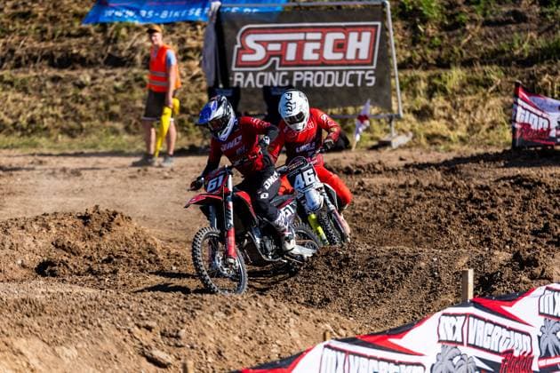 20.06.2026, GER, Motorsport Motocross Supercross, Maenner Frauen Junioren, Saison 2026, SX Series - Amateur Supercross, 1. Meisterschaftslauf Gräfentonna Kimi Schmidt Niklas Ihring 99958 Gemeinde Tonna OT Gräfent MX SX Motocrossstrecke Trai Thüringen Deutschland *** June 20, 2026, GER, Motorsports