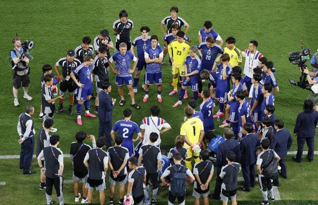 Fußball, FIFA WM 2026, Tunesien - Japan #7 Football: 2026 World Cup Japan players huddle following the team 4-0 victory in a World Cup Group F football match against Tunisia at Monterrey Stadium in Guadalupe, Mexico, in the small hours of June 21, 2026.  A14AA0005619694P
