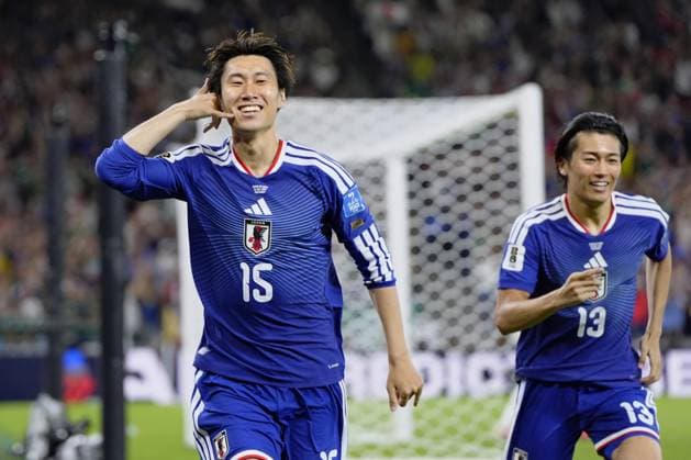 Fußball, FIFA WM 2026, Tunesien - Japan #7 Football: 2026 World Cup Japan s Daichi Kamada (15) runs with Keito Nakamura after scoring the opening goal in the first half of a World Cup Group F football match against Tunisia at Monterrey Stadium in Guadalupe, Mexico, on June 20, 2026.  A14AA0005619699P