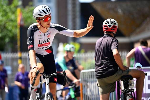Baloise Belgium Tour 2026 Stage 5 HOEILAART, BELGIUM - JUNE 21 : Vermeersch Florian (BEL) of UAE Team Emirates - XRG before the start of the race during stage 5 of the 95th edition of Baloise Tour of Belgium an UCI ProSeries 2.Pro cycling road race stage for Men Elite of 183.6 km with start in Gingelom and finish in Hoeilaart on June 21, 2026 in Hoeilaart, Belgium, 21 06 2026 ( Motordriver Stephan Boone - Hoeilaart Belgium  Copyright: xTomasxSiskx
