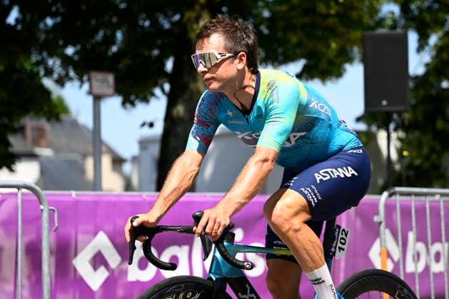 Baloise Belgium Tour 2026 Stage 5 HOEILAART, BELGIUM - JUNE 21 : Gate Aaron (NZL) of XDS Astana Team before the start of the race during stage 5 of the 95th edition of Baloise Tour of Belgium an UCI ProSeries 2.Pro cycling road race stage for Men Elite of 183.6 km with start in Gingelom and finish in Hoeilaart on June 21, 2026 in Hoeilaart, Belgium, 21 06 2026 ( Motordriver Stephan Boone - Hoeilaart Belgium  Copyright: xTomasxSiskx