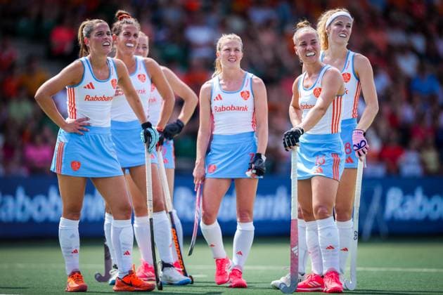 ROTTERDAM, 21-06-2026, HC Rotterdam, FIH Hockey Pro League Women, Season 2025-2026. Match between Netherlands and Spain (2nd match) , Picture shows watching VAR Netherlands - Spain (2nd match)  x204525789x Copyright: