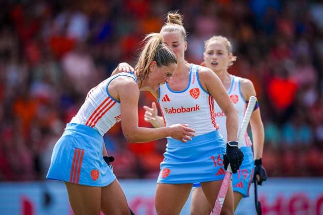 ROTTERDAM, 21-06-2026, HC Rotterdam, FIH Hockey Pro League Women, Season 2025-2026. Match between Netherlands and Spain (2nd match) , Picture shows Netherlands player Pien Sanders (C) Netherlands - Spain (2nd match)  x204525793x Copyright: