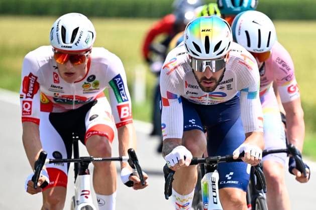 Baloise Belgium Tour 2026 Stage 5 HOEILAART, BELGIUM - JUNE 21 : Brunel Alexys (FRA) of TotalEnergies, De Bruyckere Kay (BEL) of Pauwels Sauzen - Altez Industriebouw Cycling Team in the escape pack during stage 5 of the 95th edition of Baloise Tour of Belgium an UCI ProSeries 2.Pro cycling road race stage for Men Elite of 183.6 km with start in Gingelom and finish in Hoeilaart on June 21, 2026 in Hoeilaart, Belgium, 21 06 2026 ( Motordriver Stephan Boone - Hoeilaart Belgium  Copyright: xTomasxSiskx